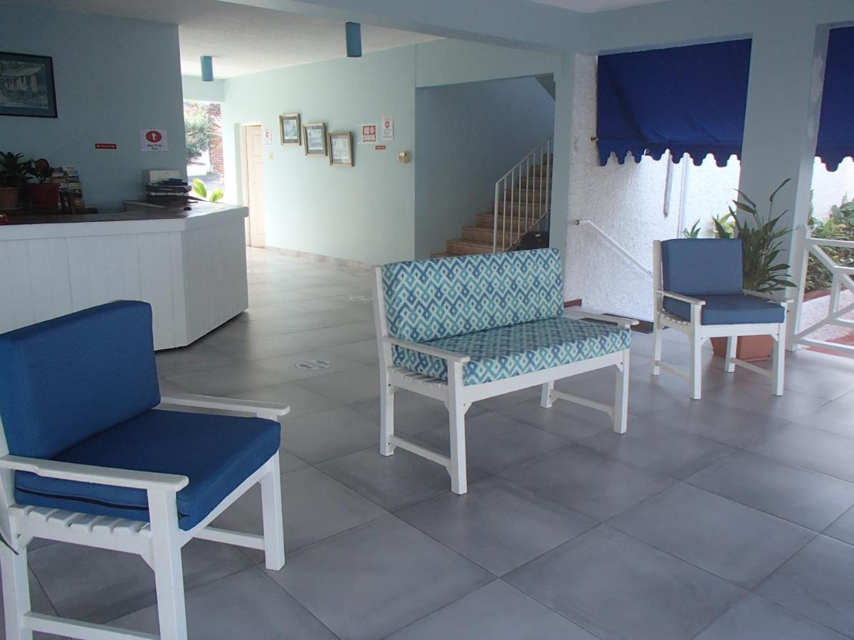 Chrisanns Beach Resort Очо Риос Екстериор снимка