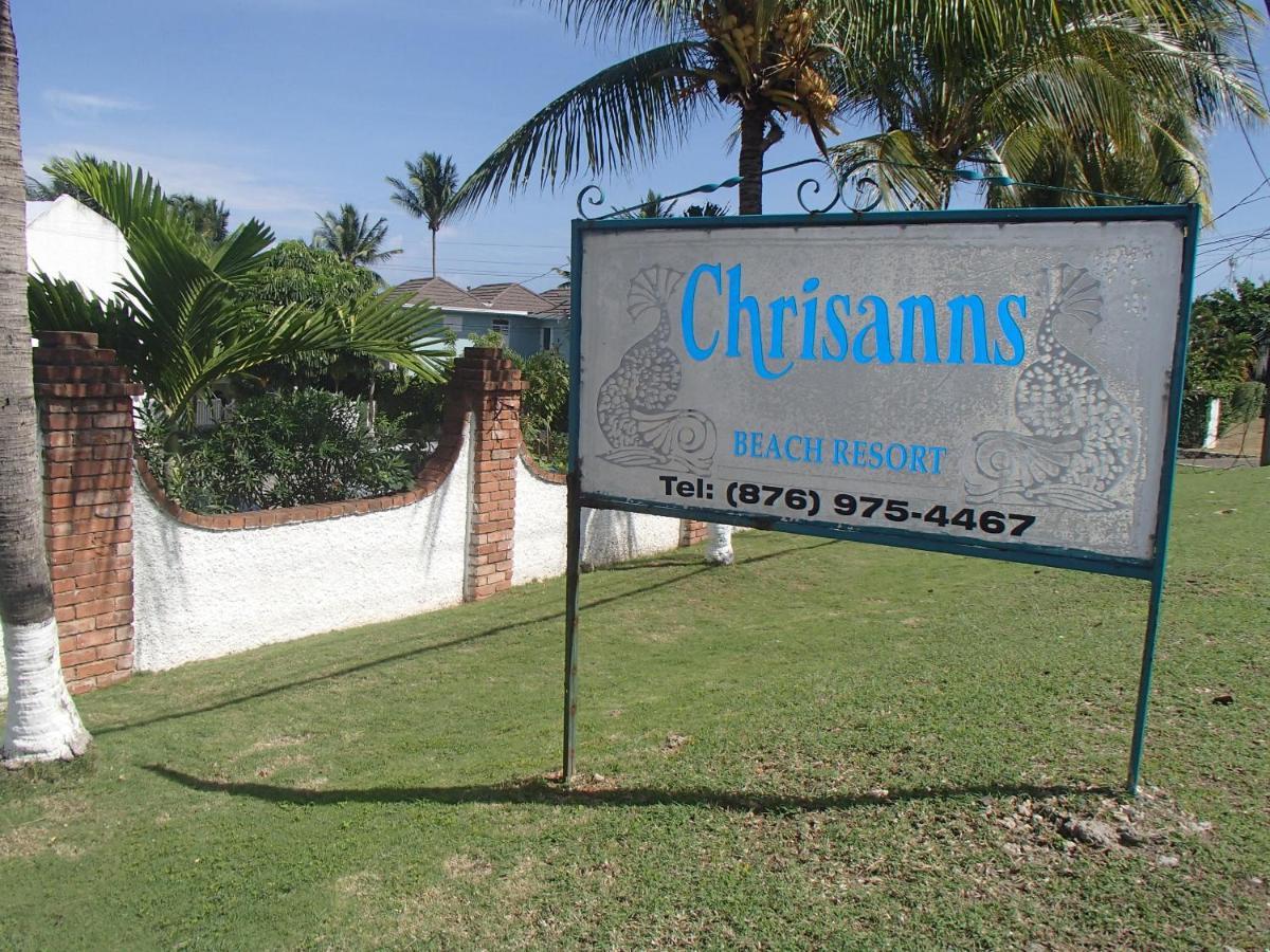 Chrisanns Beach Resort Очо Риос Екстериор снимка